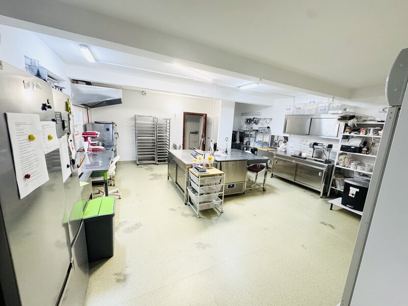 Spatiu de productie HoReCa + magazin de desfacere disponibil in Sector 2